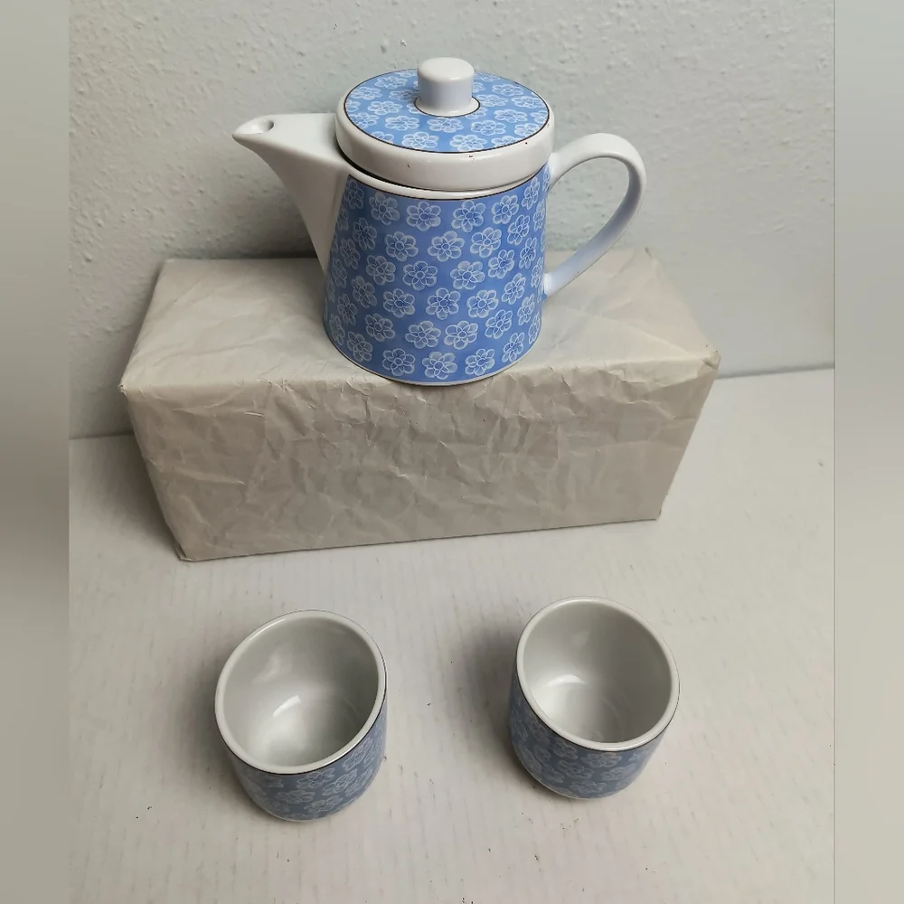 Pottery House Japanese Teapot Blue Floral Porcelain Tea Lover Made In Japan